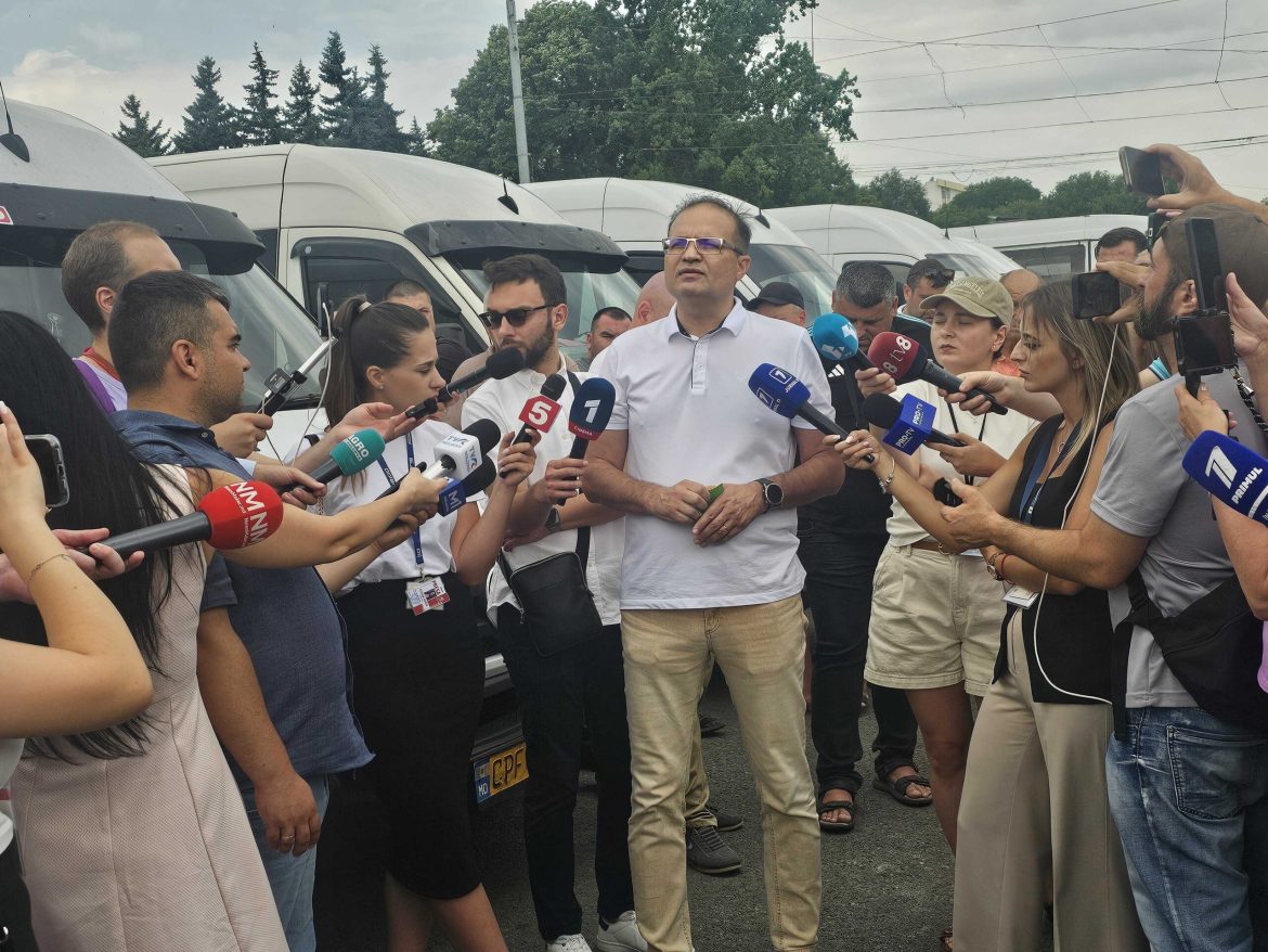 Poliția învăluiește șoferii cu amenzi ilegale: represiunea împotriva protestatelor din Chișinău