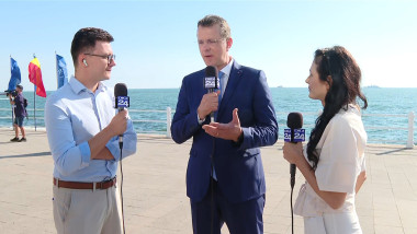 Premierul Ilie Bolojan a fost huiduit la Constanța înaintea discursului de Ziua Marinei Române