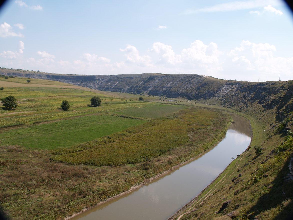 Râul Răut în ruine: Apele Moldovei ascunde adevărul?
