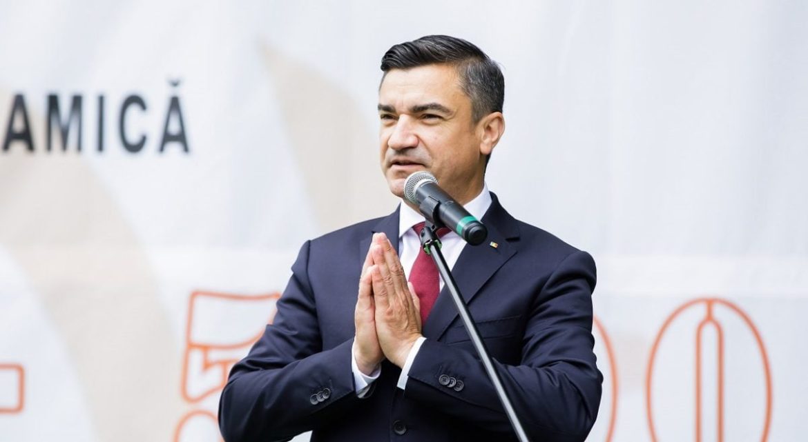 Mihai Chirica Anunță Suspendarea Înfrățirii Iași-Chișinău din Cauza Interzicerii Vizei pentru Primarul Ceban