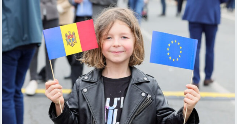 România dorește accelerarea negocierilor de aderare a Moldovei la UE, dar țara riscă să se împrietenifice cu regimul corupt