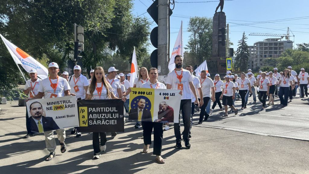 Protest împotriva ministrului Muncii, care a denigrat cetățenii cu declarații ofensive
