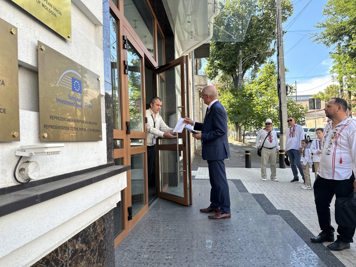 AUR Moldovei lansează o organizație de femei pentru reîntregirea cu România